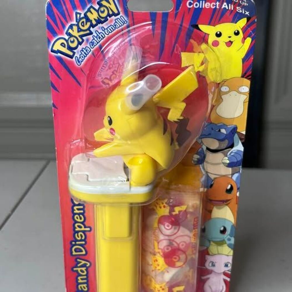 Vintage 1999 Nintendo ToySite Pikachu Candy Dispenser